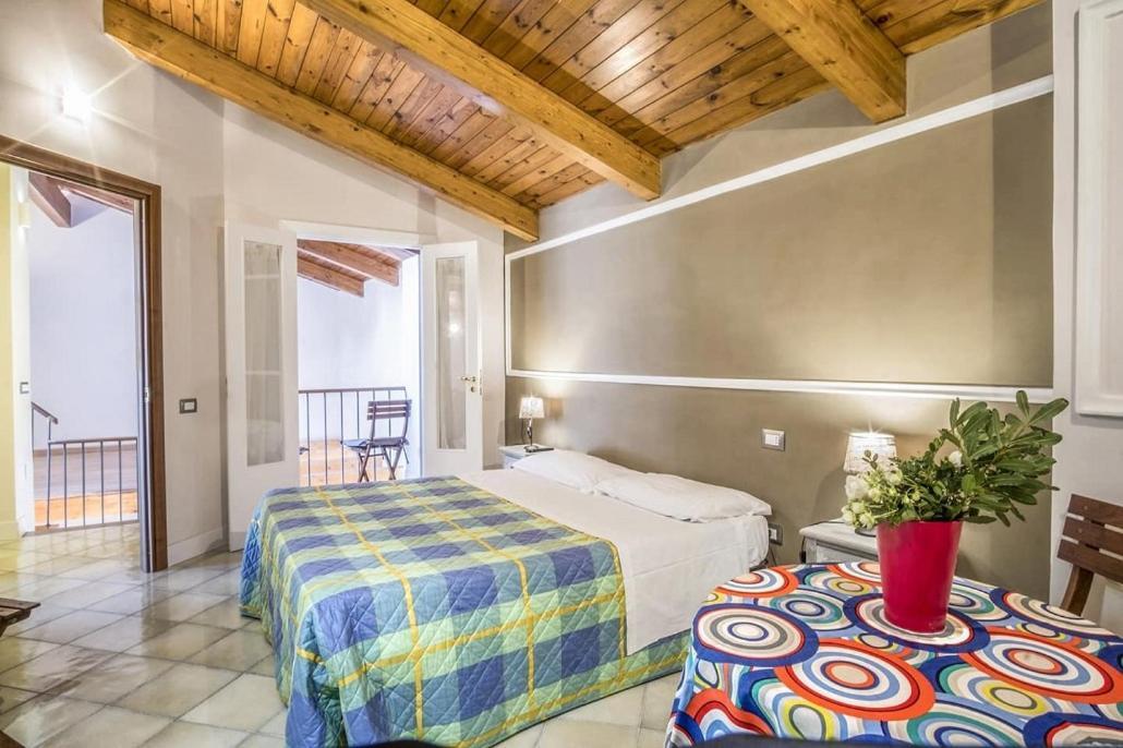Caruso Apartment *