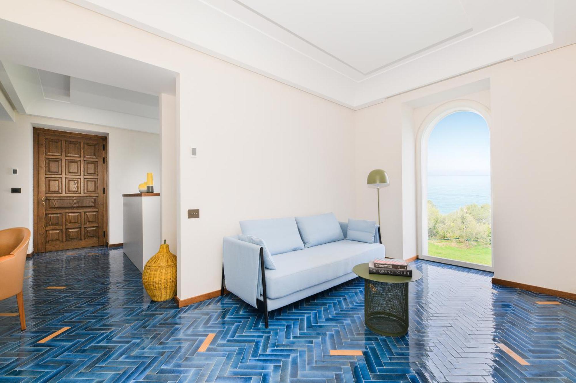Hotel Relais Regina Giovanna 4*