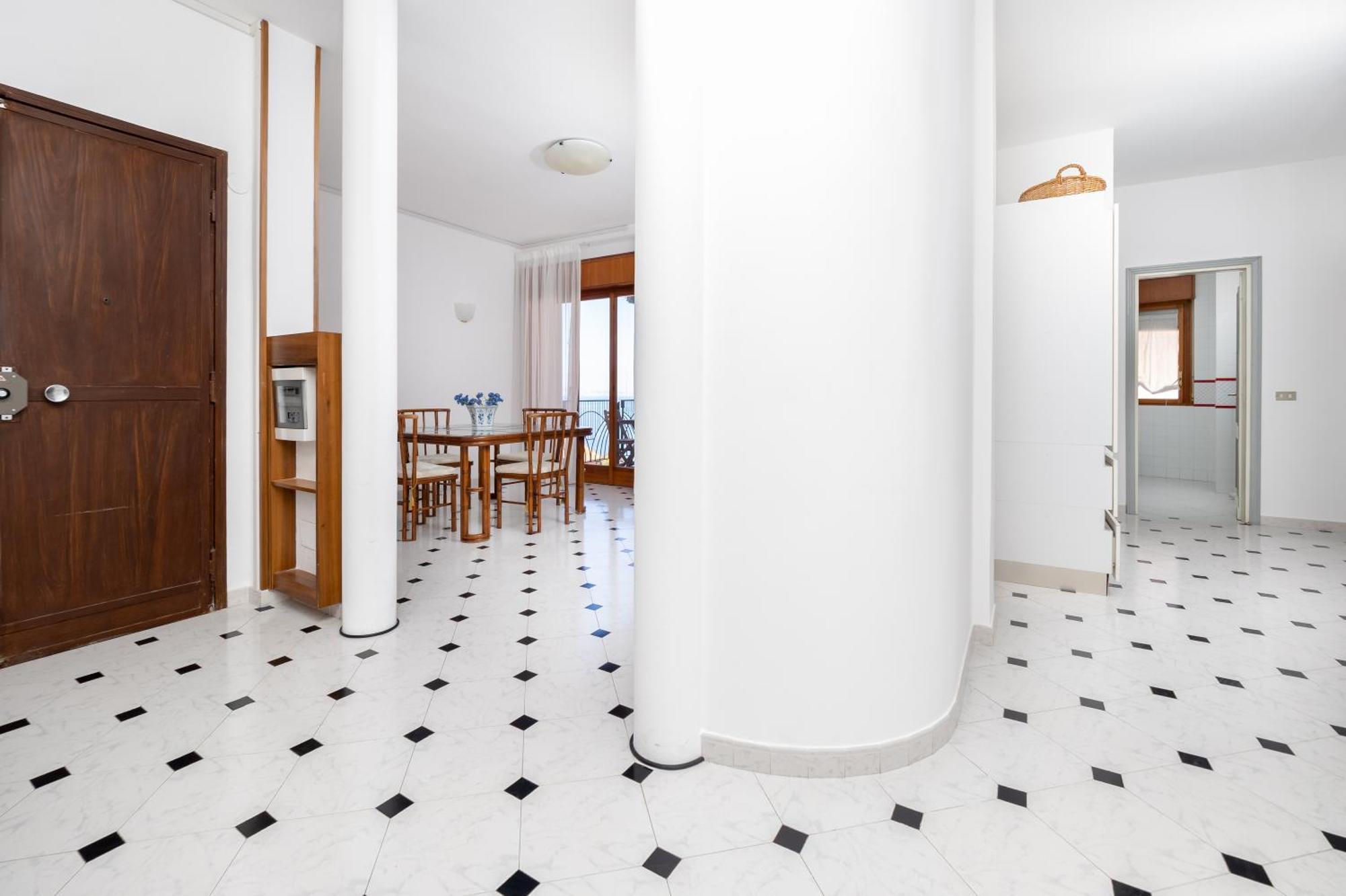 Capo Sereno - Large & Bright With Terrace