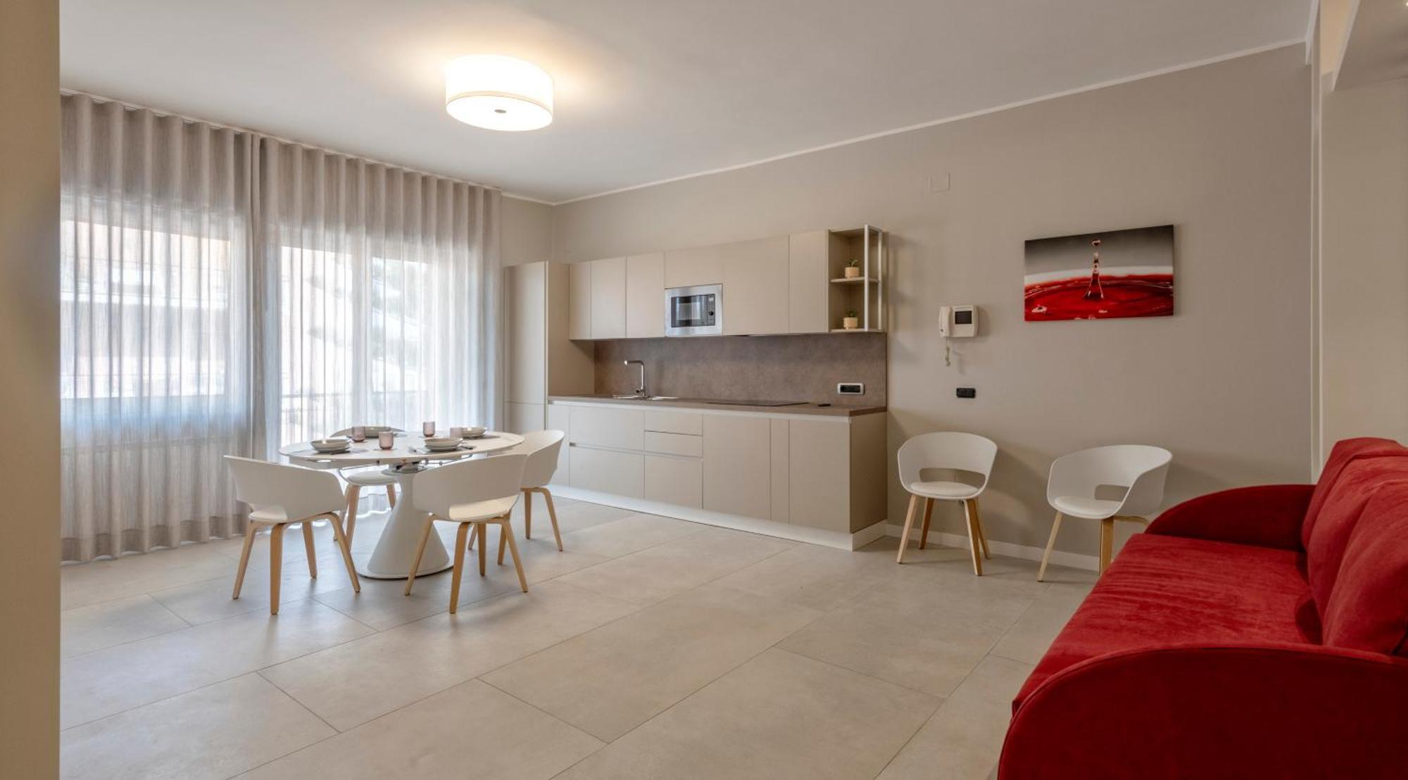 Crystal & Esmeralda Apartment