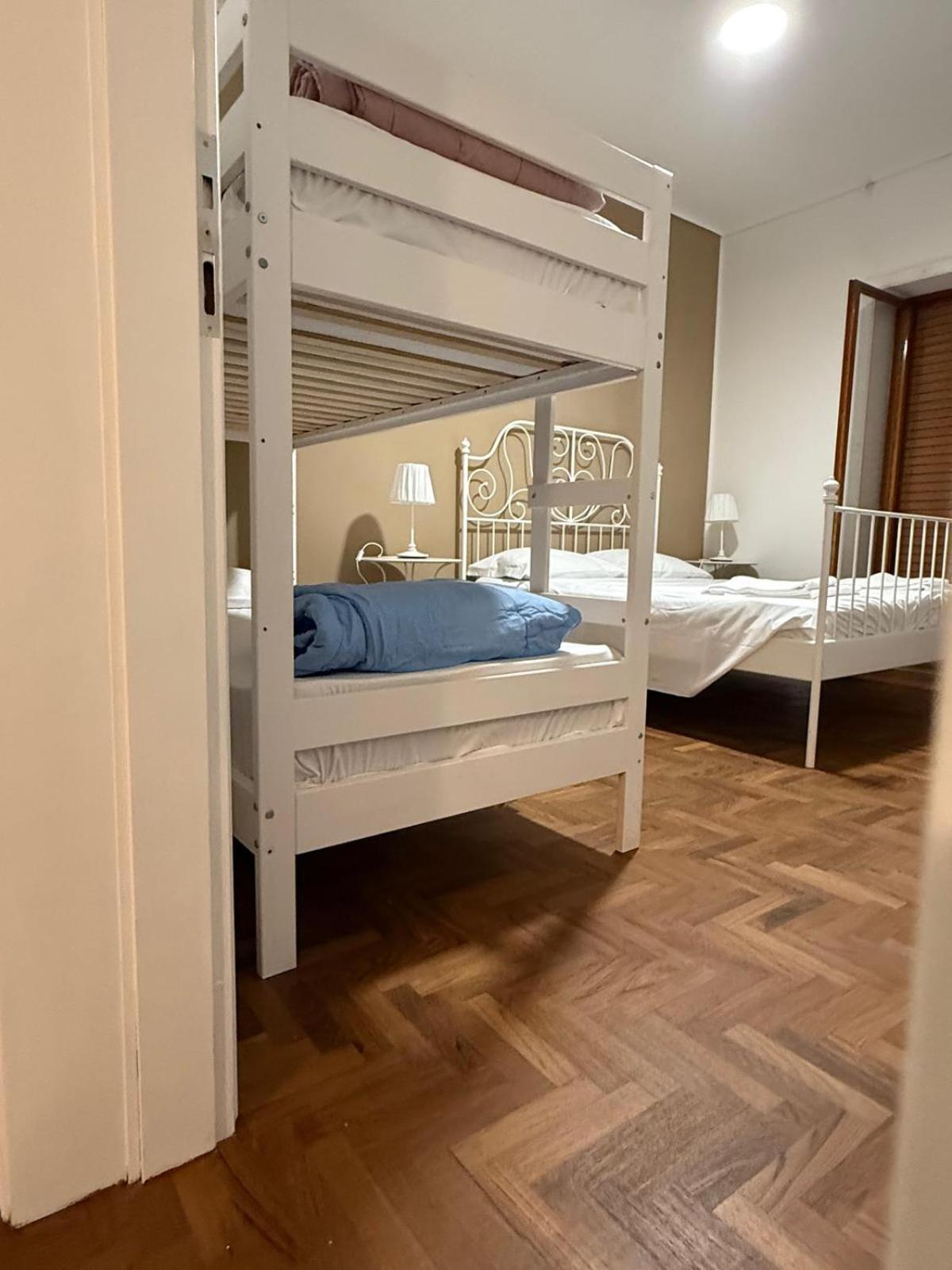 Guest house A I R House *