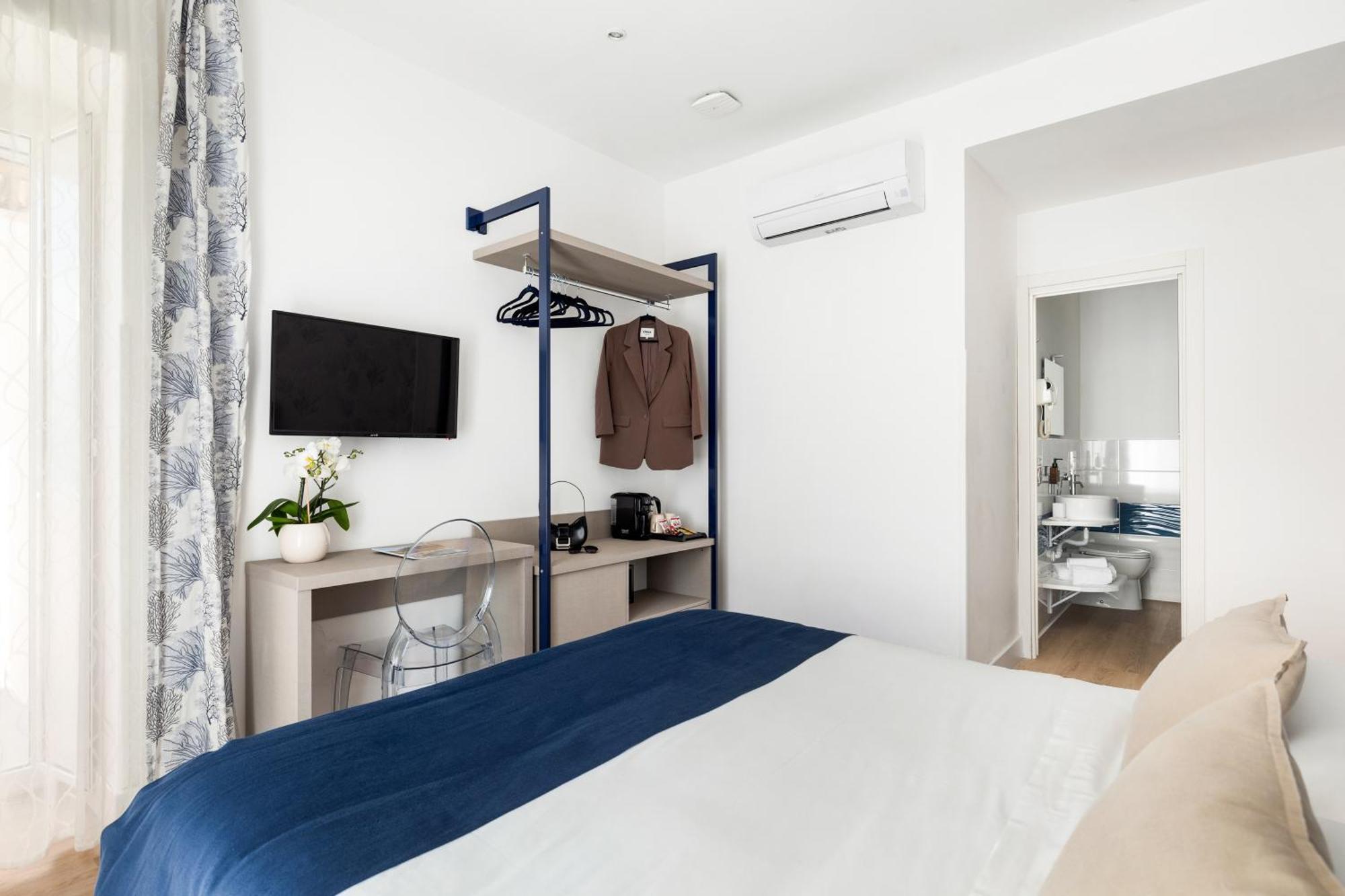 Yourhome - Blue Marina Guest house