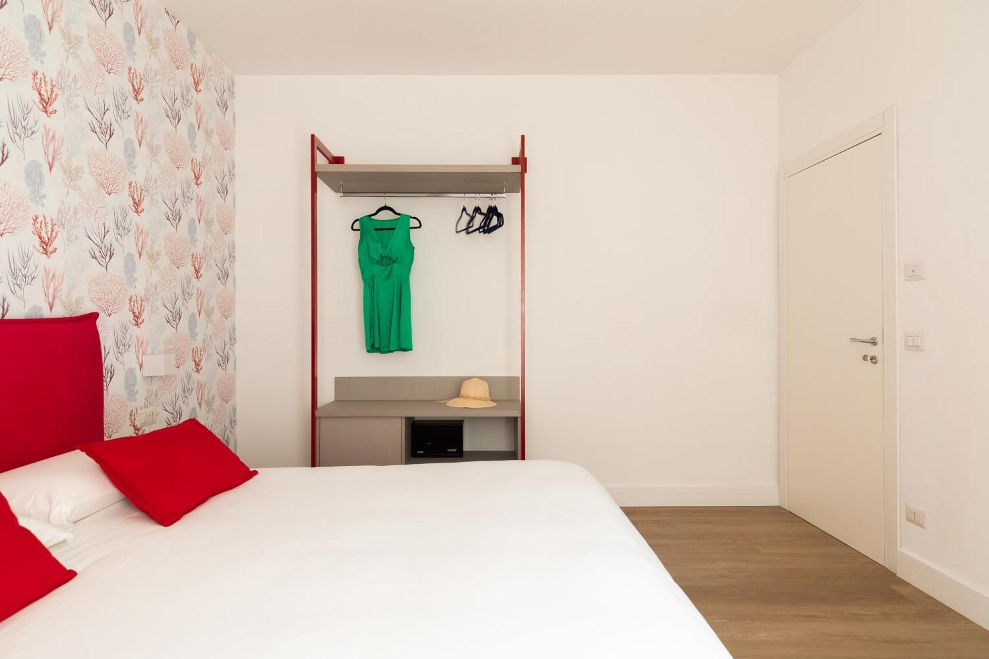 Yourhome - Blue Marina Guest house