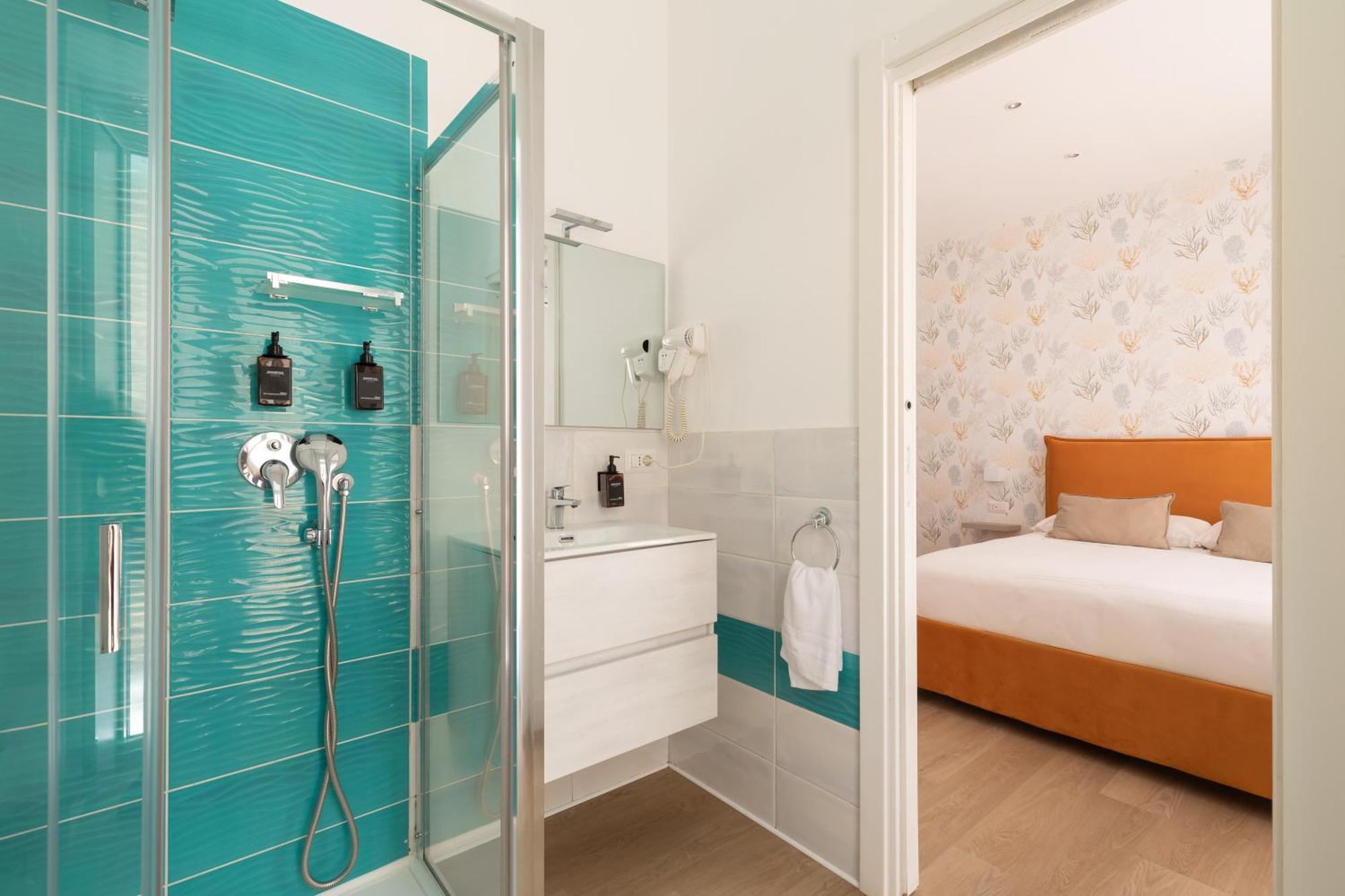 Yourhome - Blue Marina Guest house