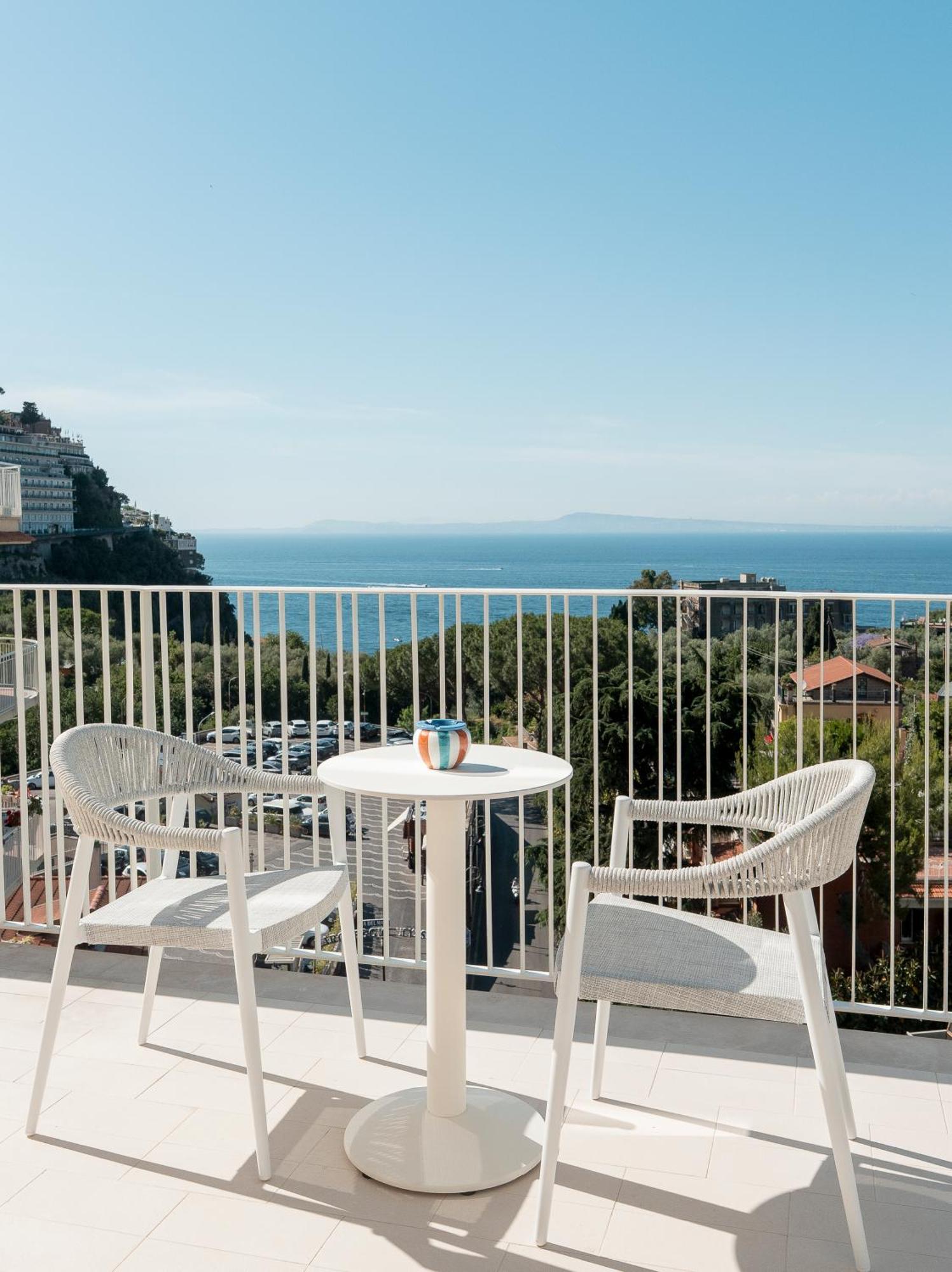 Tirrenia Sorrento