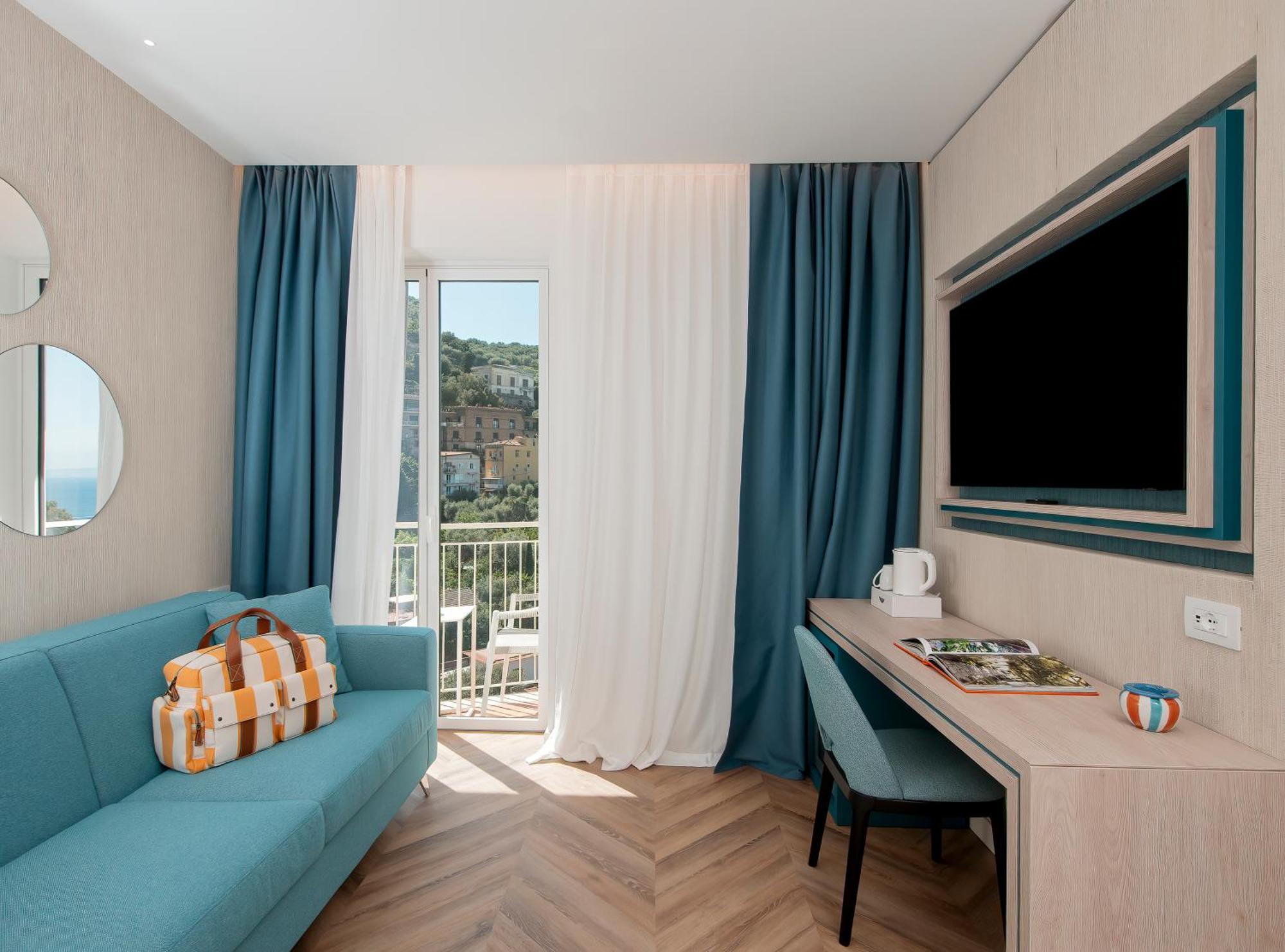 Tirrenia Sorrento