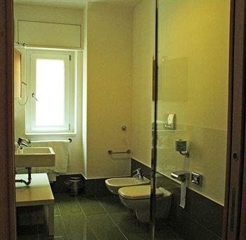 Guest house Emily 3*