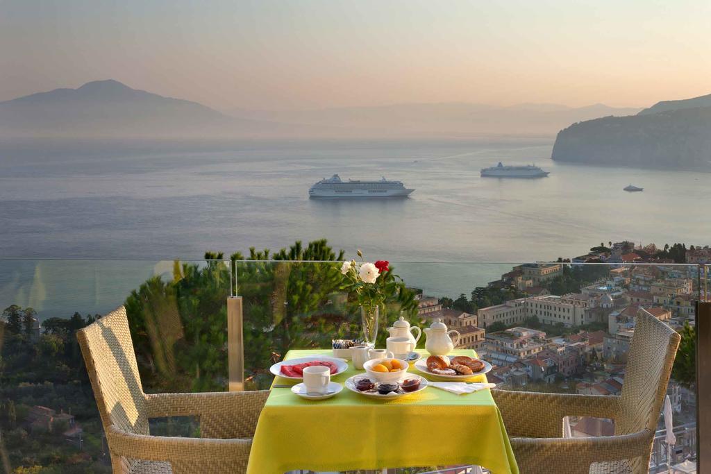 Hotel Grand President 4*