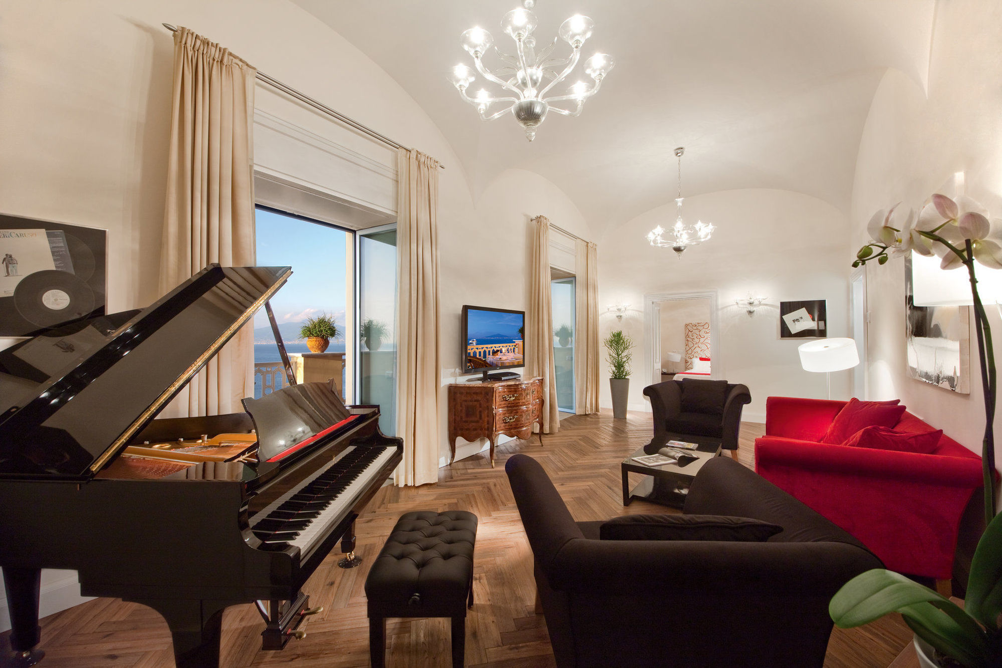Hotel Grand Excelsior Vittoria 5*