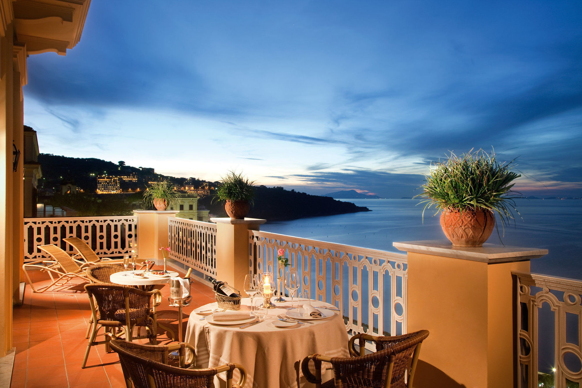 Hotel Grand Excelsior Vittoria 5*