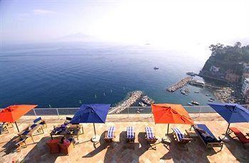 Hotel Maison La Minervetta 4*