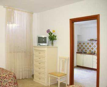 Alviani Anna 2*