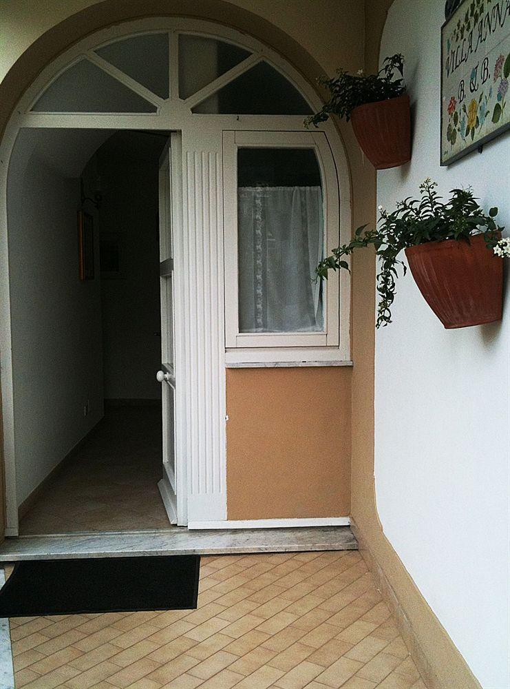 Alviani Anna Hotel