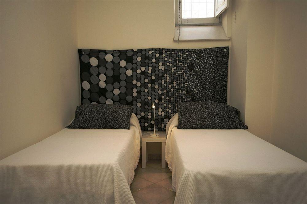 Casa de hóspedes Corso Italia 4*