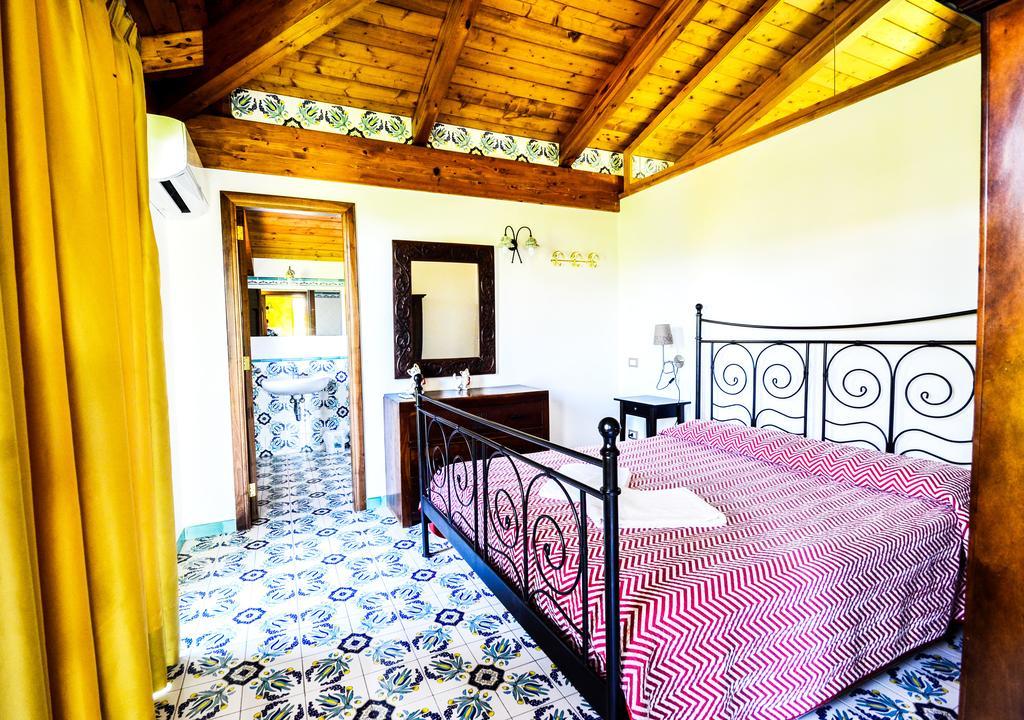 Holiday home Limoneto E