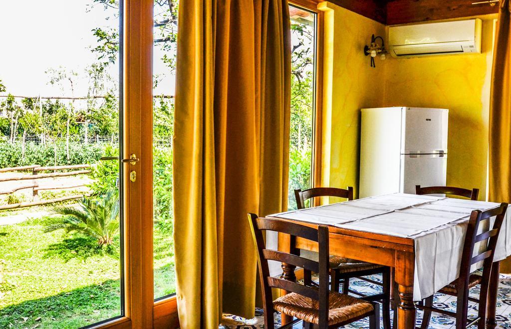 Holiday home Limoneto E