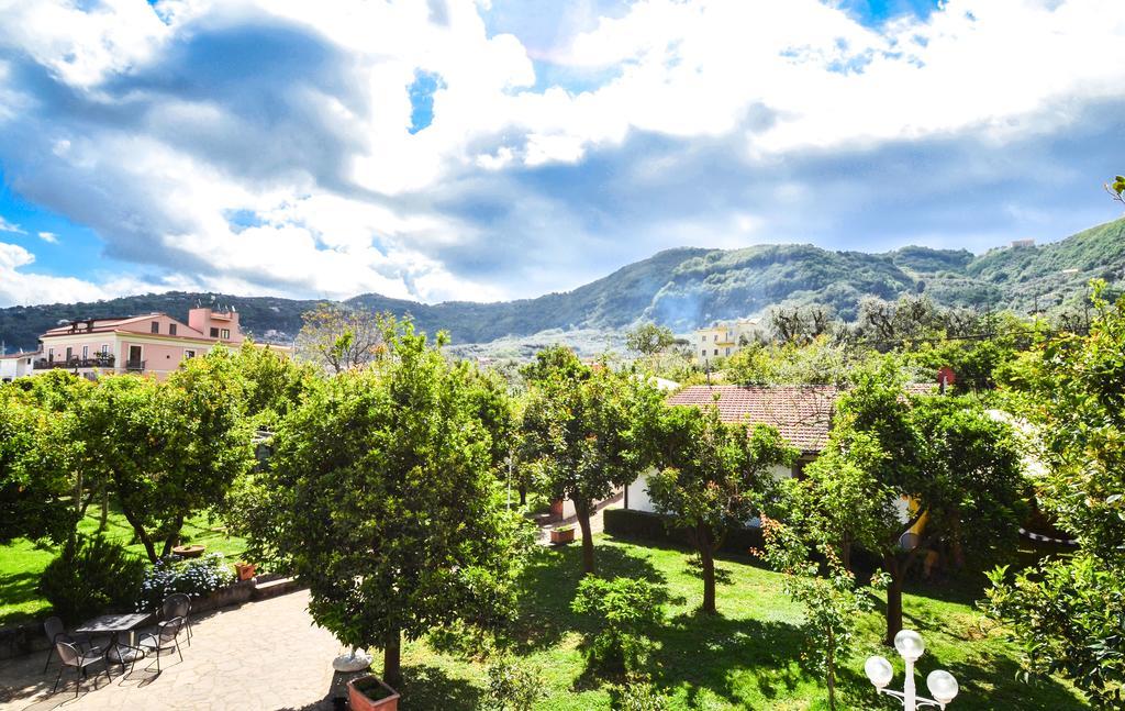 Holiday home Limoneto E *