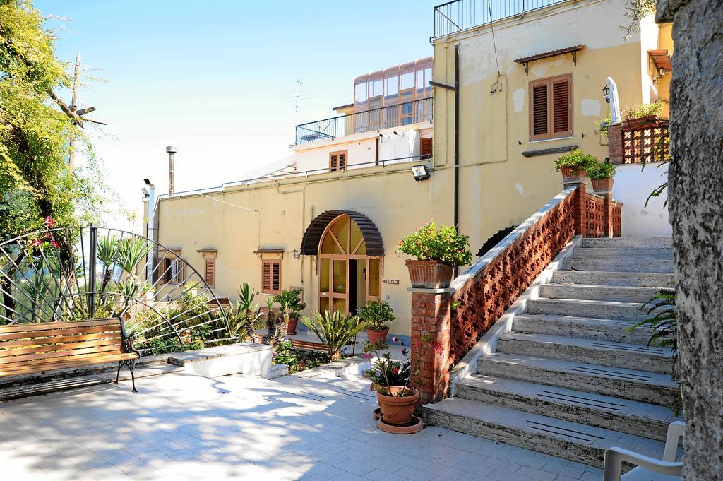 Oasi Madre Della Pace 2*
