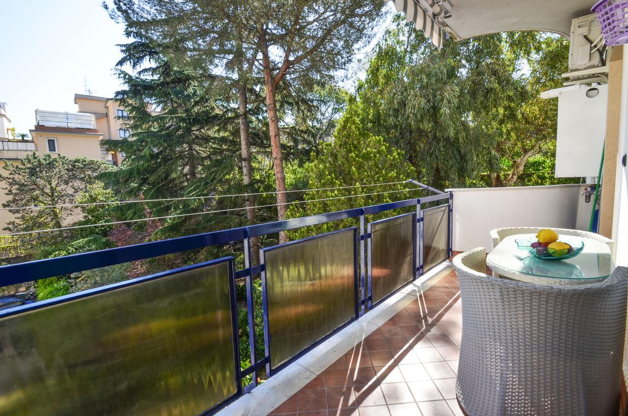 - Sunny Apartment Sorrento