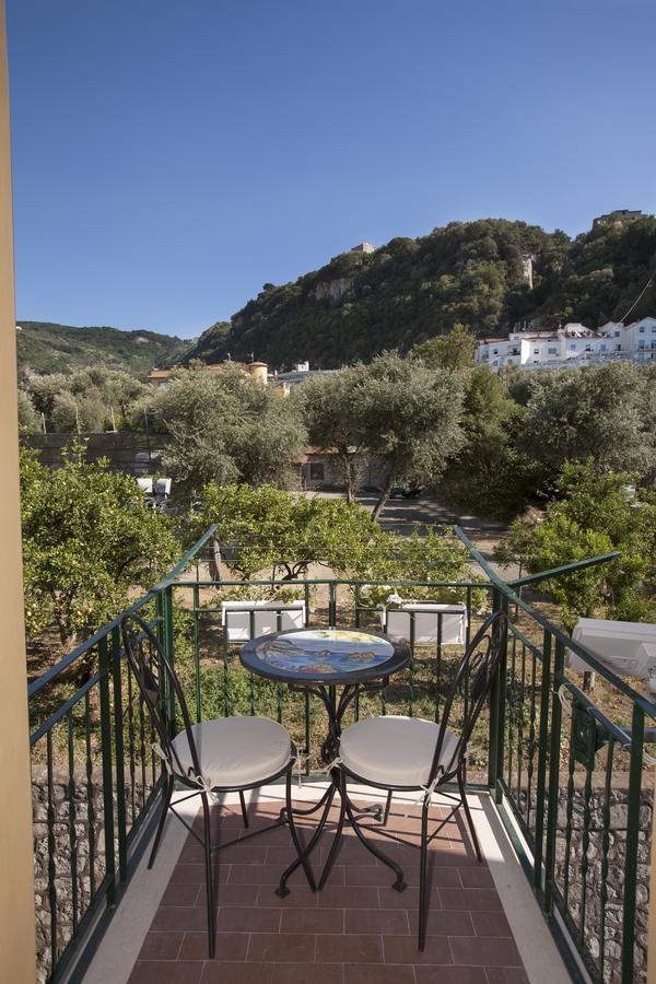 Golfo Delle Sirene Bed & Breakfast *