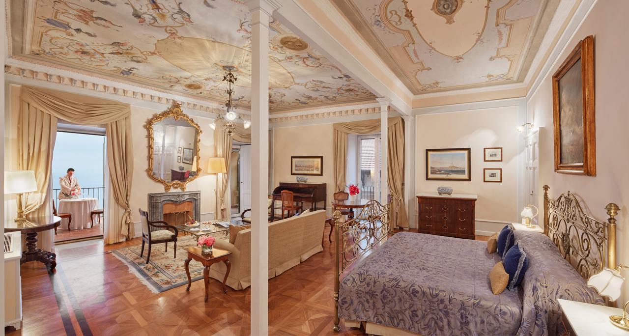 Grand Excelsior Vittoria Hotel