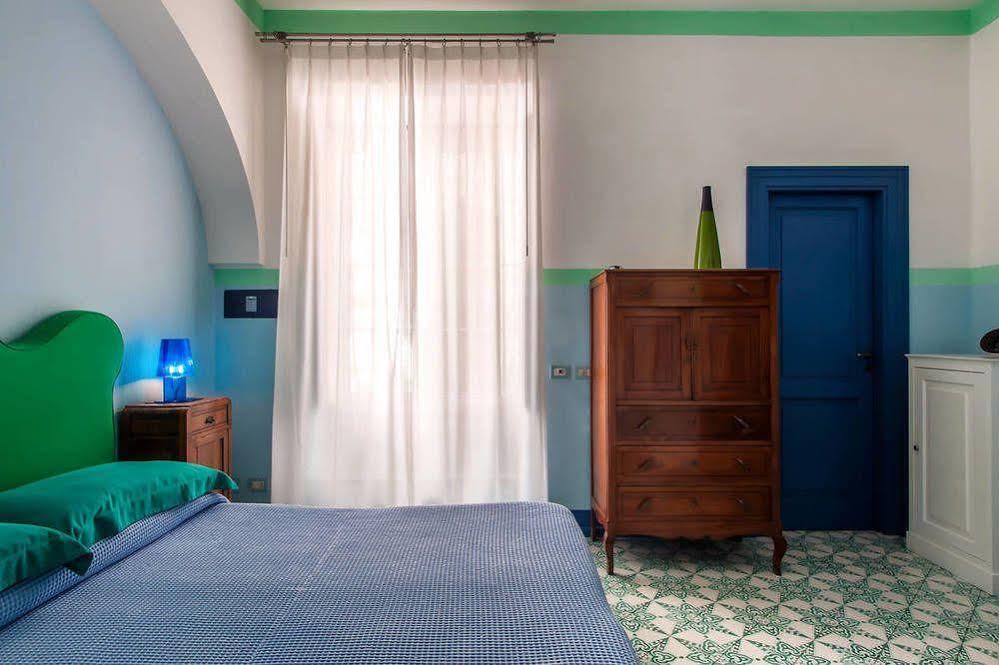 Guest house Casa Astarita 2*