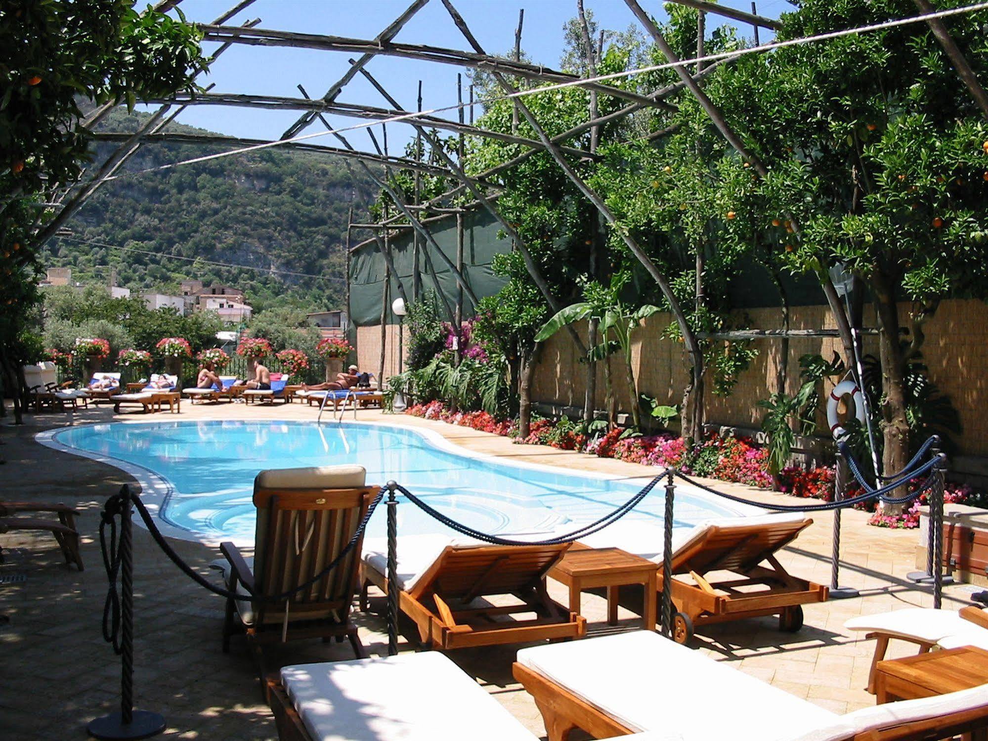 Villaggio Aparthotel 3*