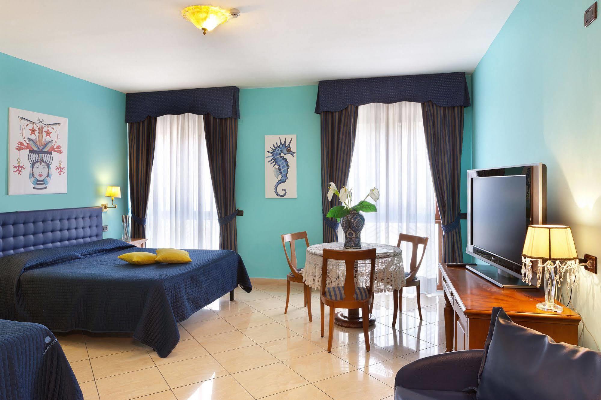 Hotel Ulisse Deluxe 3*