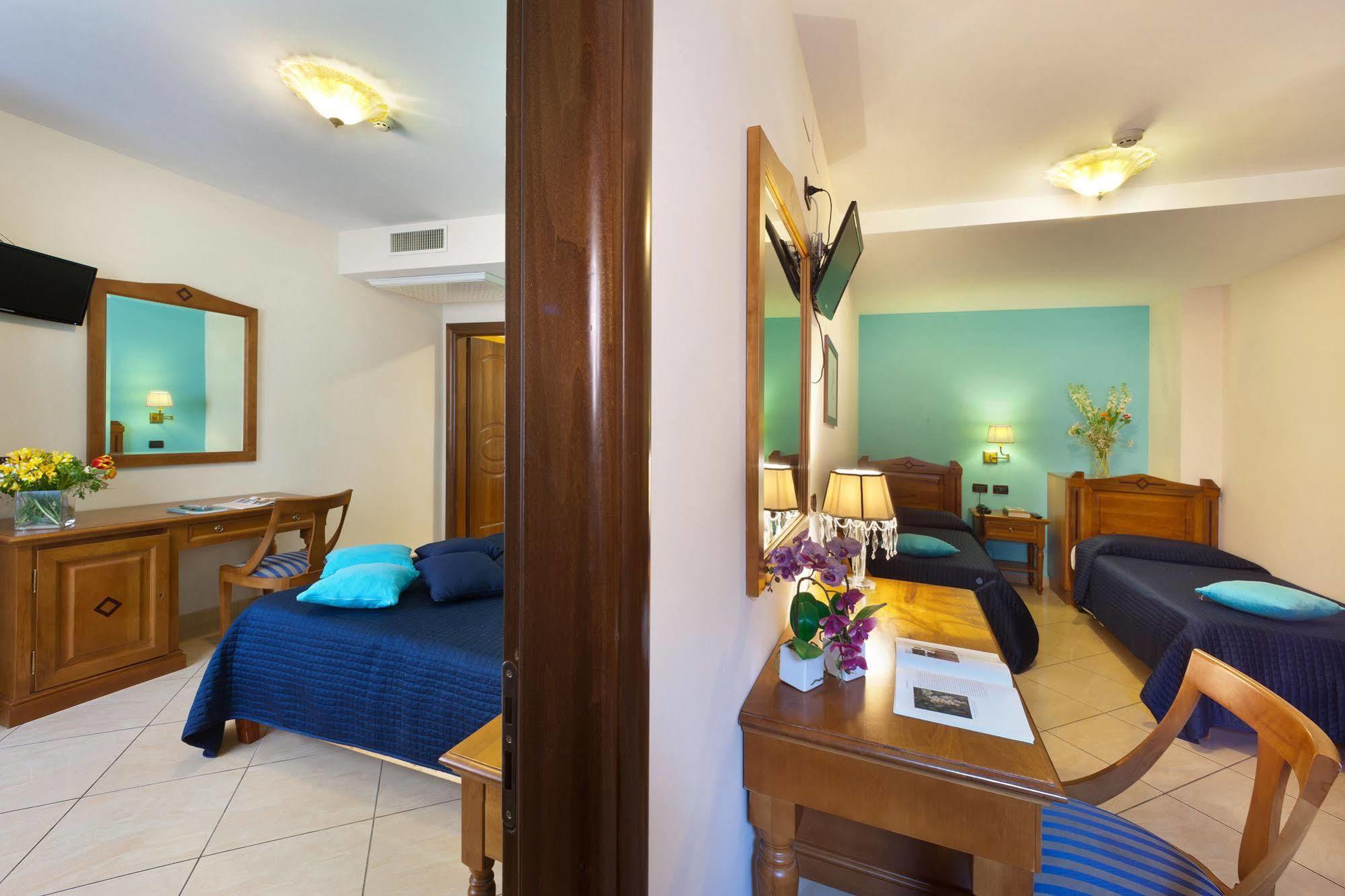Ulisse Deluxe 3* Sorrento