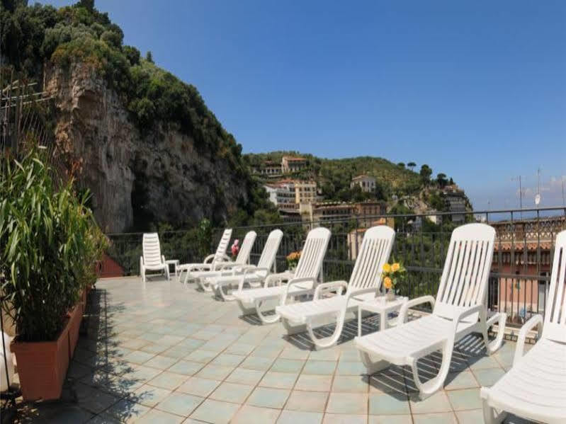 Ascot 4* Sorrento
