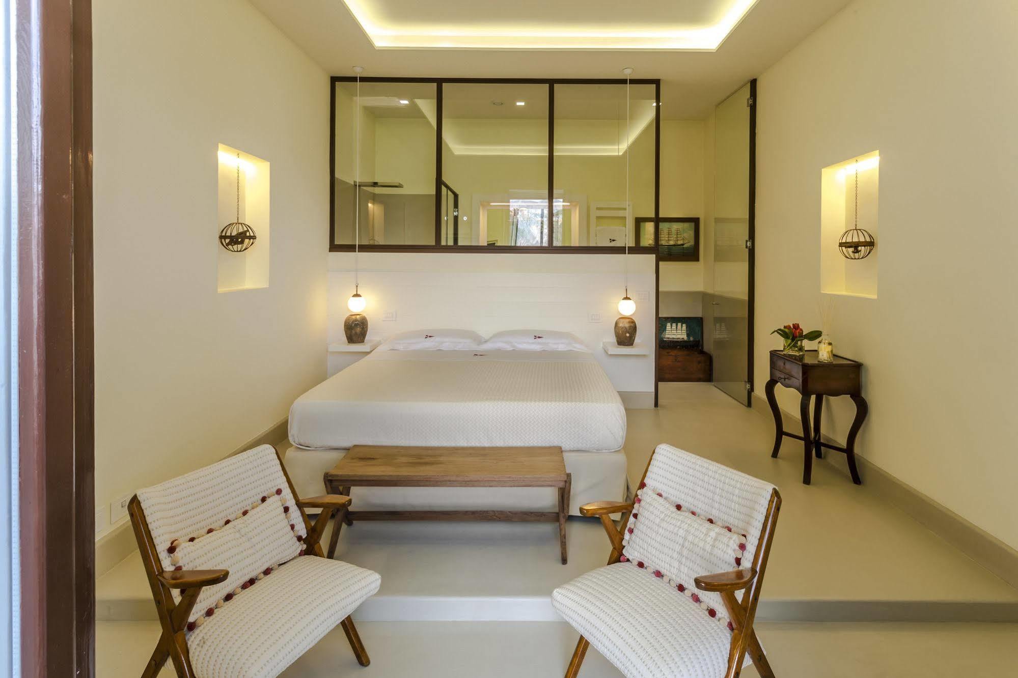 Yacht Club Capo Cervo Suites B&B Bed & Breakfast
