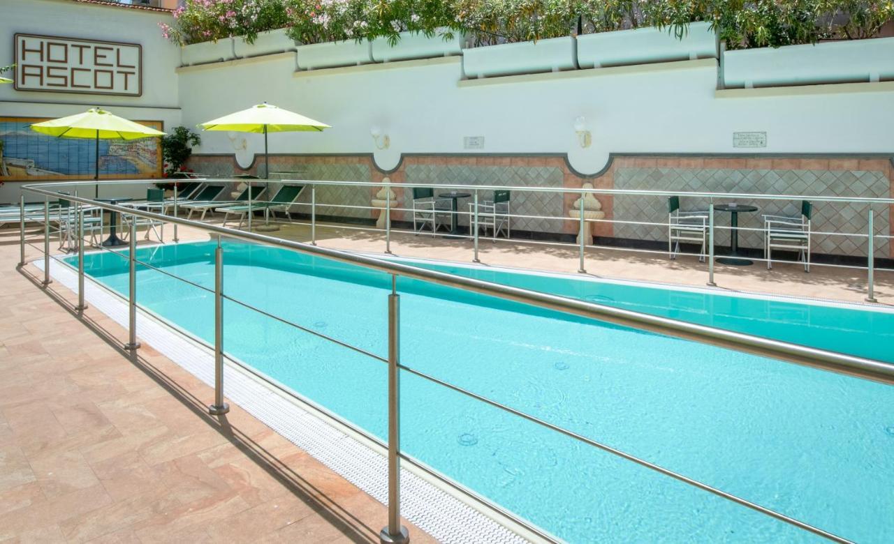Ascot Hotel