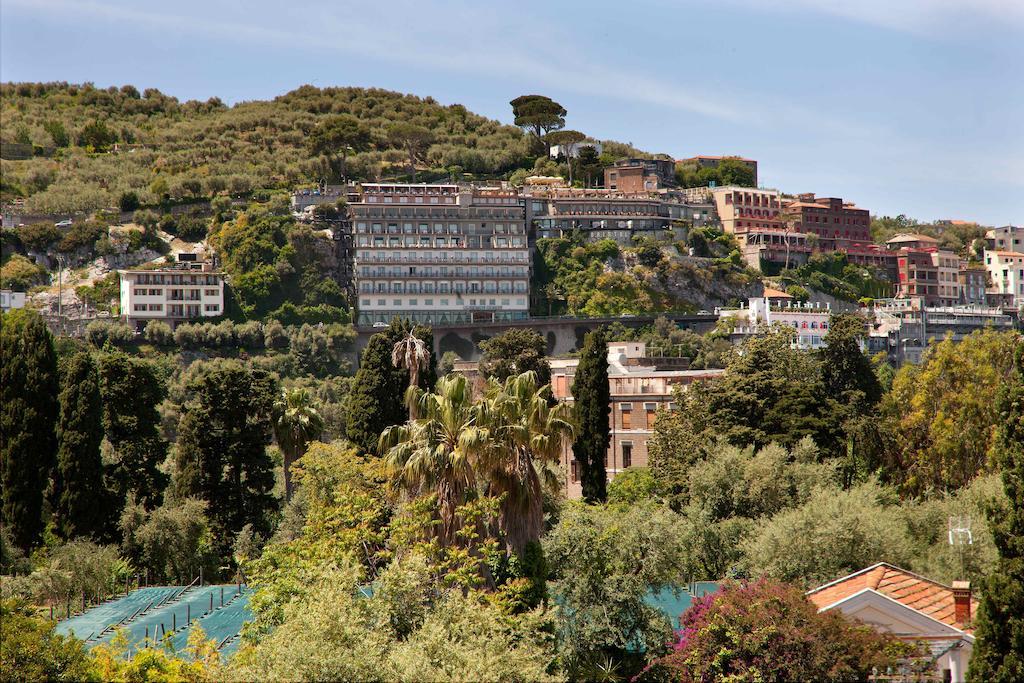 Hotel Bristol