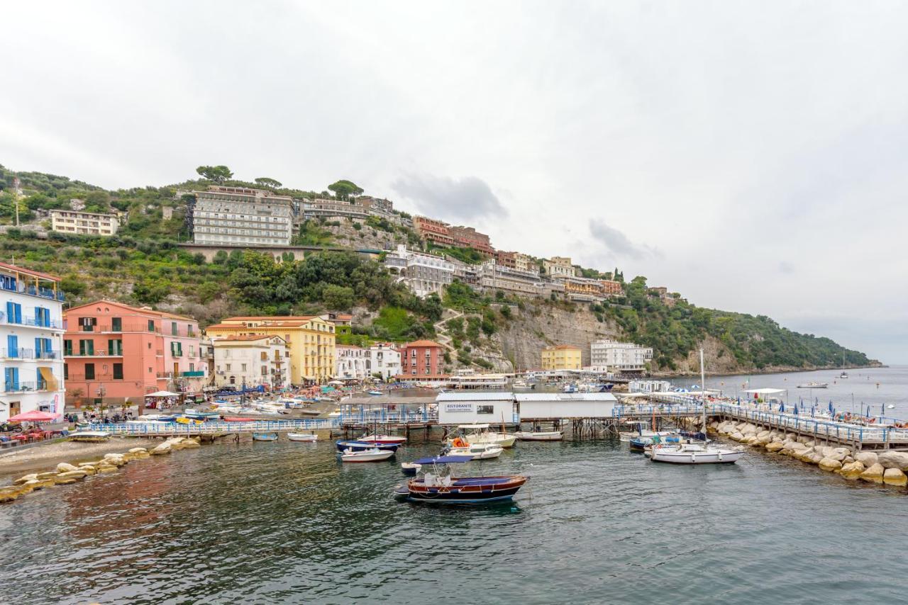 Caruso Sea View 2*