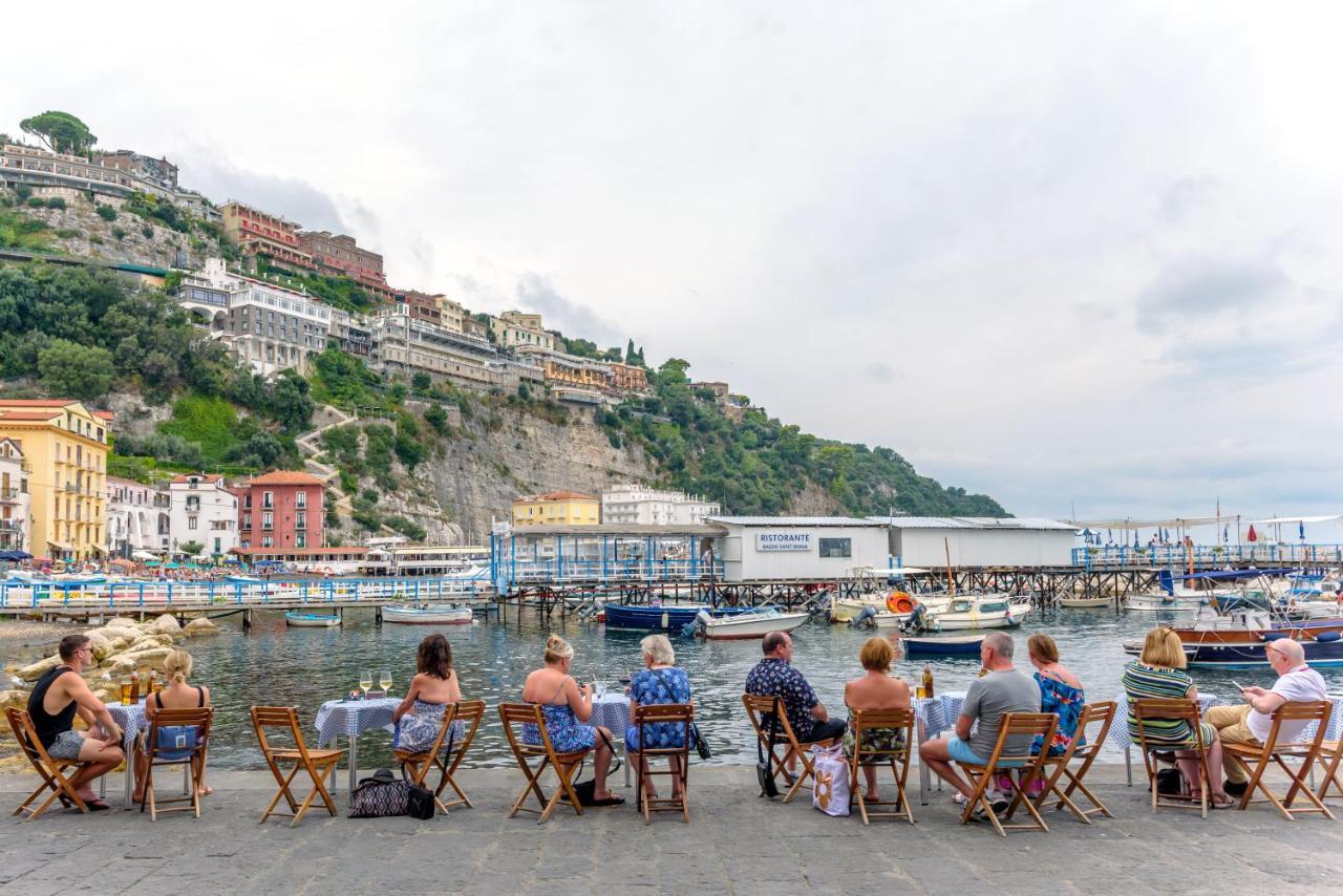 Guest house Caruso Sea View 2*