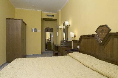 Hotel Ascot