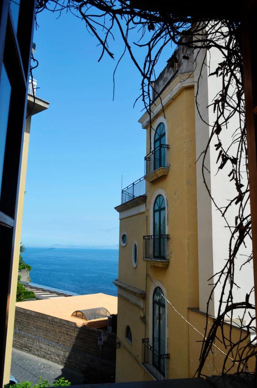 Al Mare Sorrento