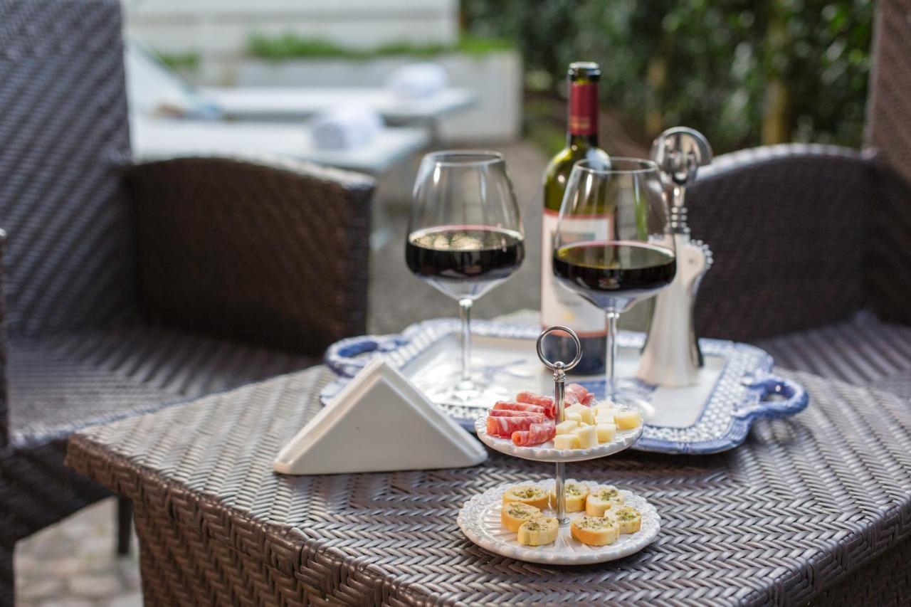 Acomodação com café da manhã  Oriana Relais
