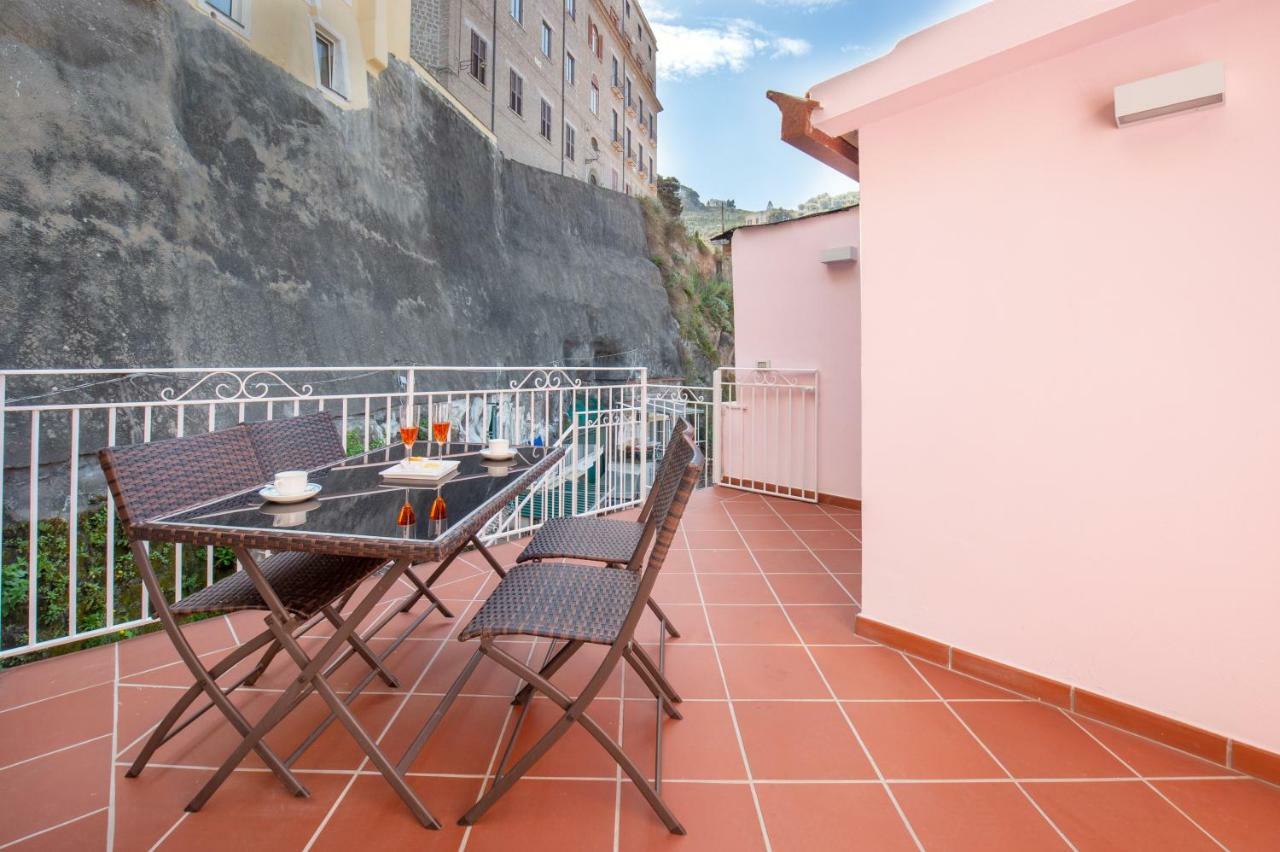 Caruso Sea View Guest house 2*
