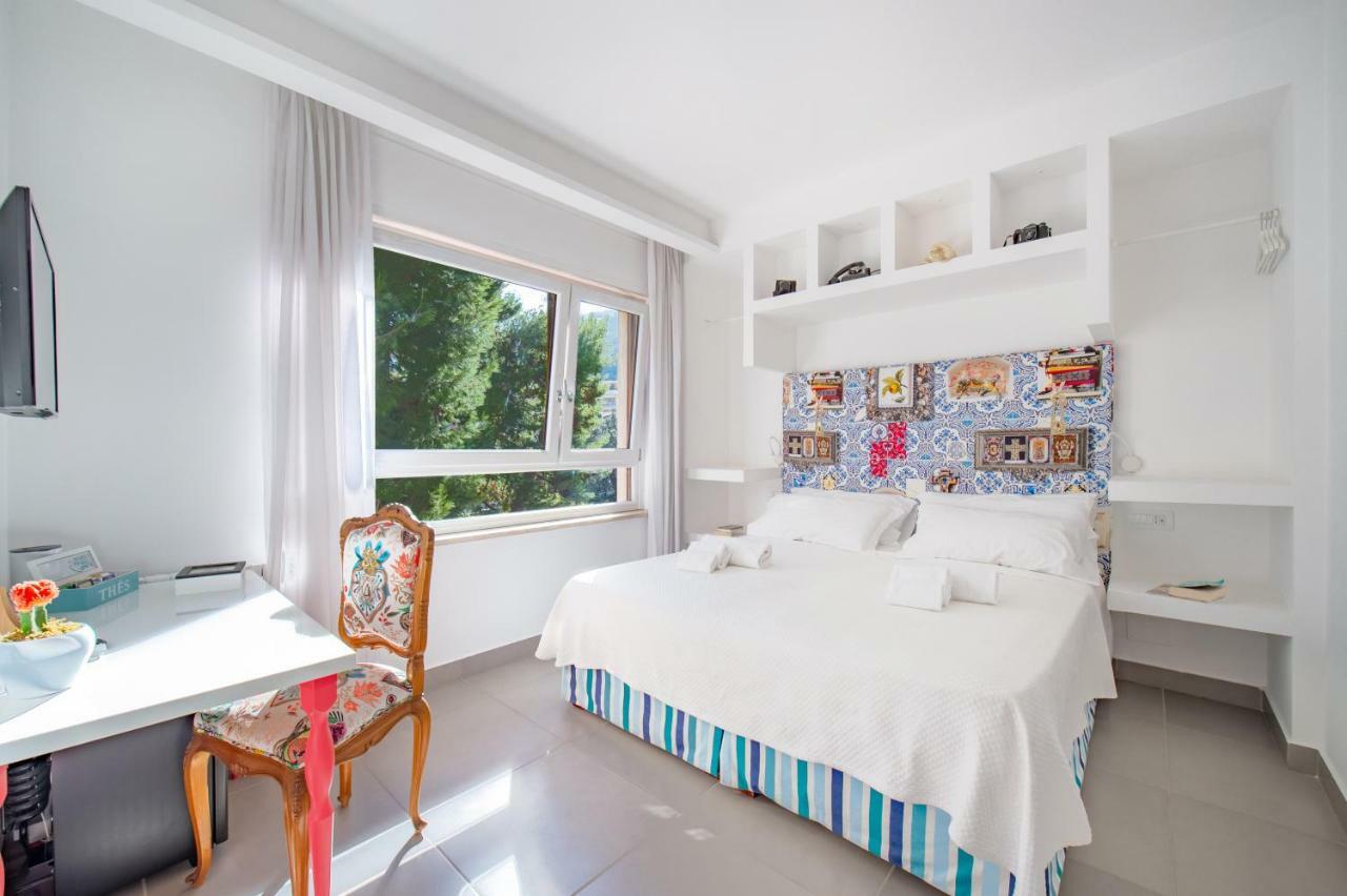 Casa Evelina 3*