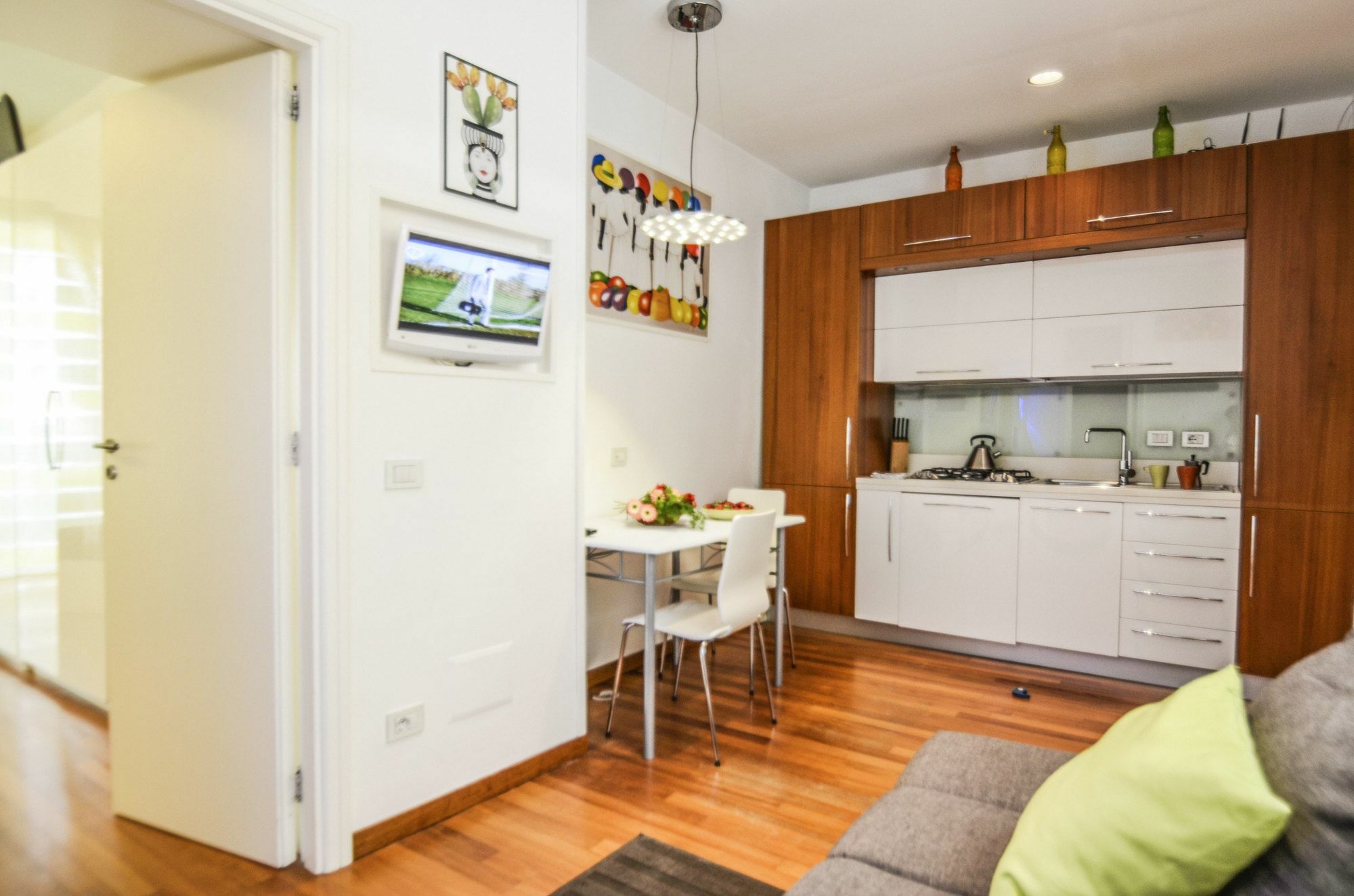 Stefania Apartment *