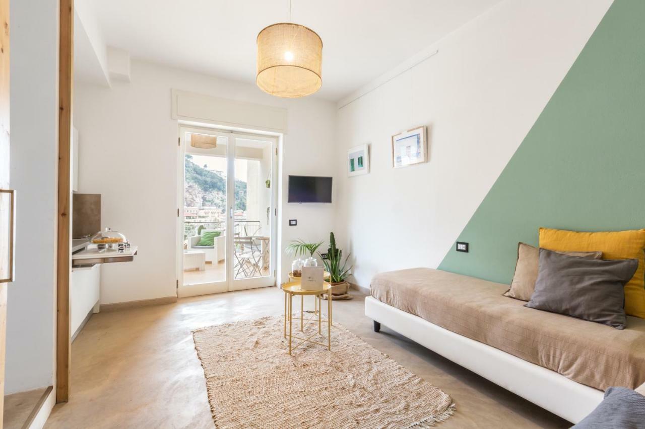 Guest house Sorrentovibes - Luxury Four Bedroom Home With Amazing Terraces In Sorrento Sorrento