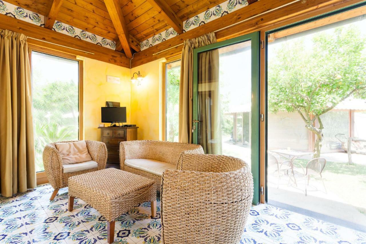 Holiday home Limoneto E