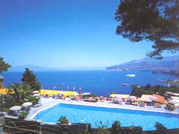 Bristol Hotel 4*