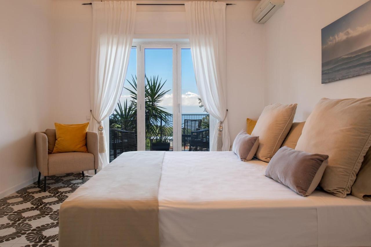 La Conca Dei Sogni Apartment *