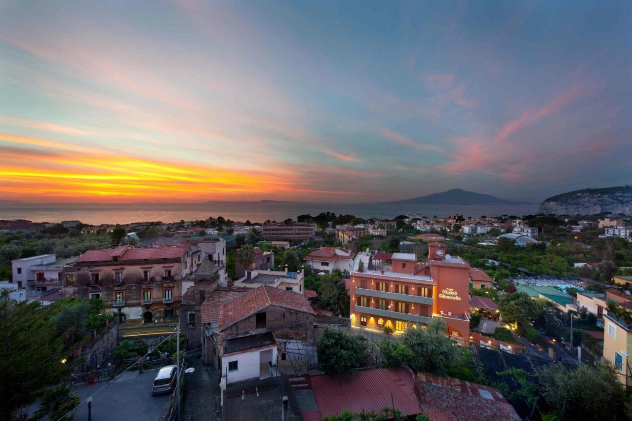 Hotel Girasole 3*