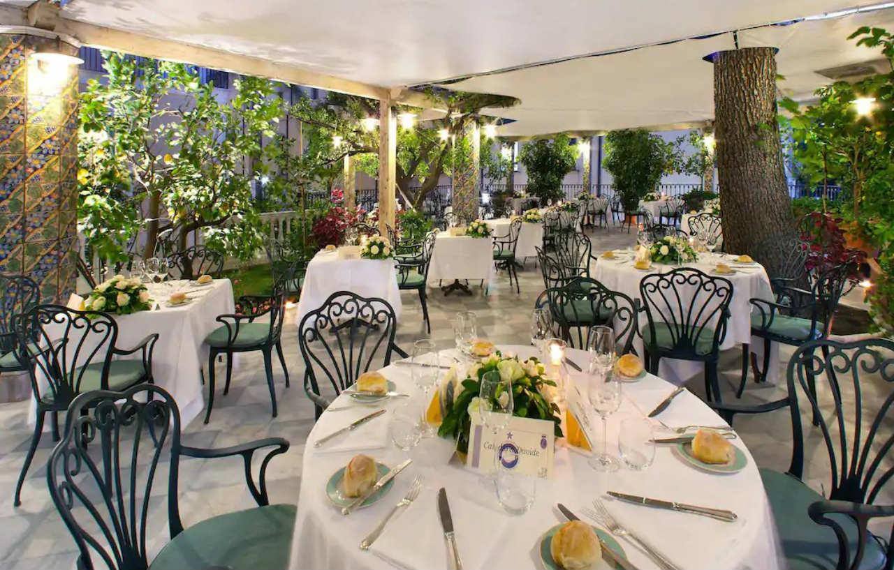 Grand La Favorita Hotel