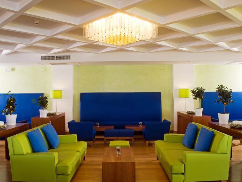 Grand President Hotel 4*