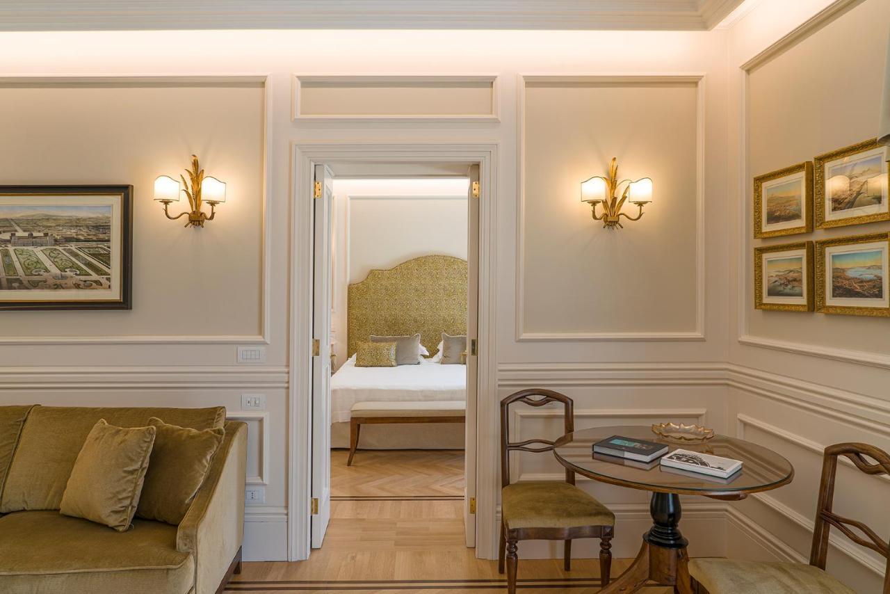 Grand Excelsior Vittoria Hotel 5*